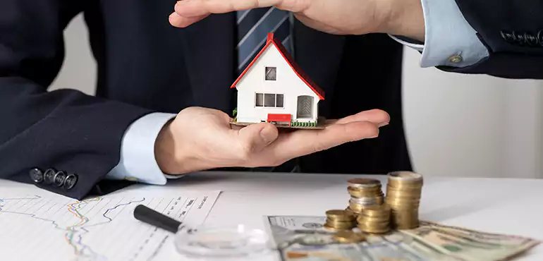 Who Do We Buy Houses From in Grand Prairie, TX?